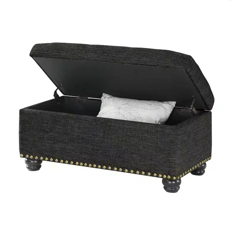 Pouff portaoggetti 7th Avenue con borchie decorative
