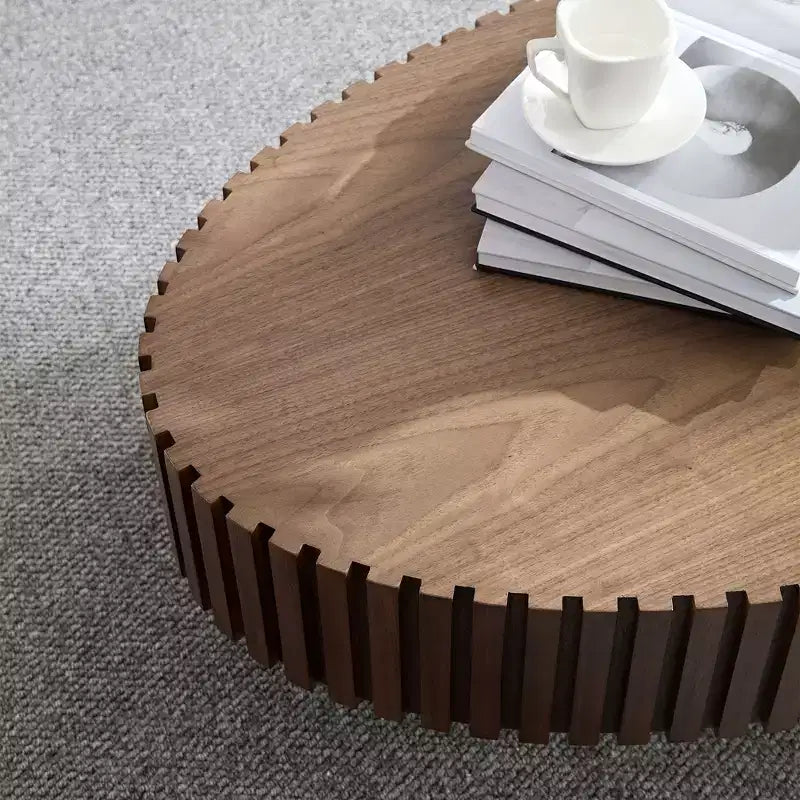 Tavolino da caffè ovale scanalato da 111 cm con base a piedistallo