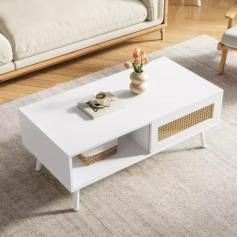 Tavolino rettangolare con anta in rattan e gambe in legno