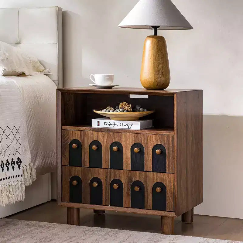 Mid-Century Modern Wide Nightstand with Charging Station, 2 Drawers & Arched Details, Bedside Table for Bedroom or Living Room - Panipeachy