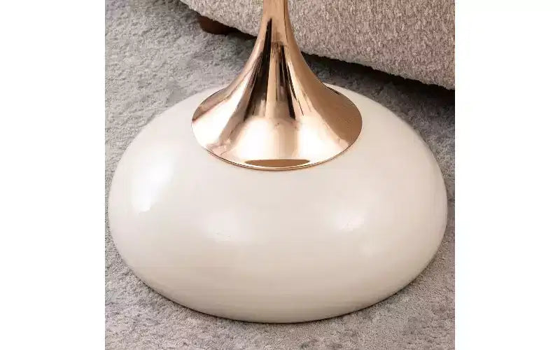 Tavolino rotondo a piedistallo con coda di sirena