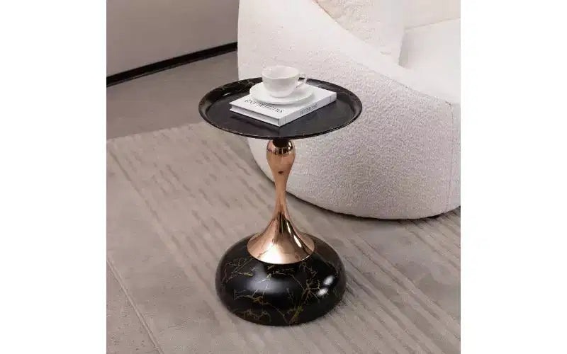 Tavolino rotondo a piedistallo con coda di sirena